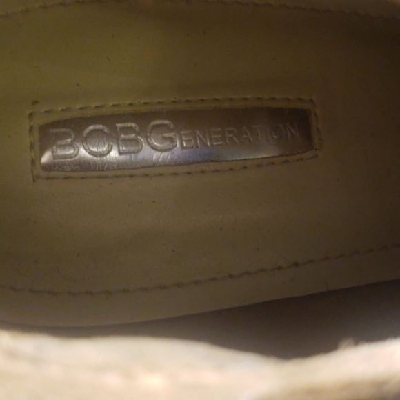 Shoes - Picture 5 of 5